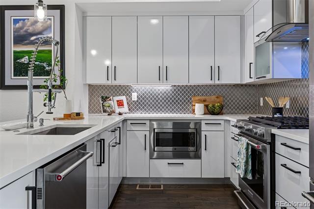 3036 Wilson Court Unit: 5