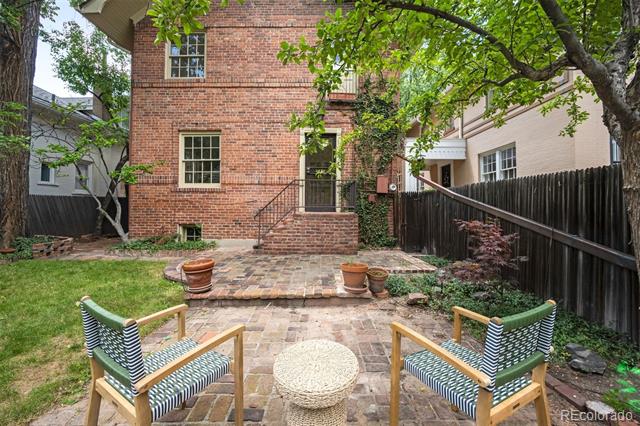 626 N Race Street