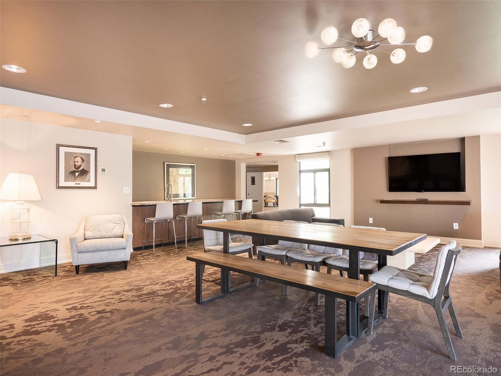 800 Pearl Street Unit: 1107