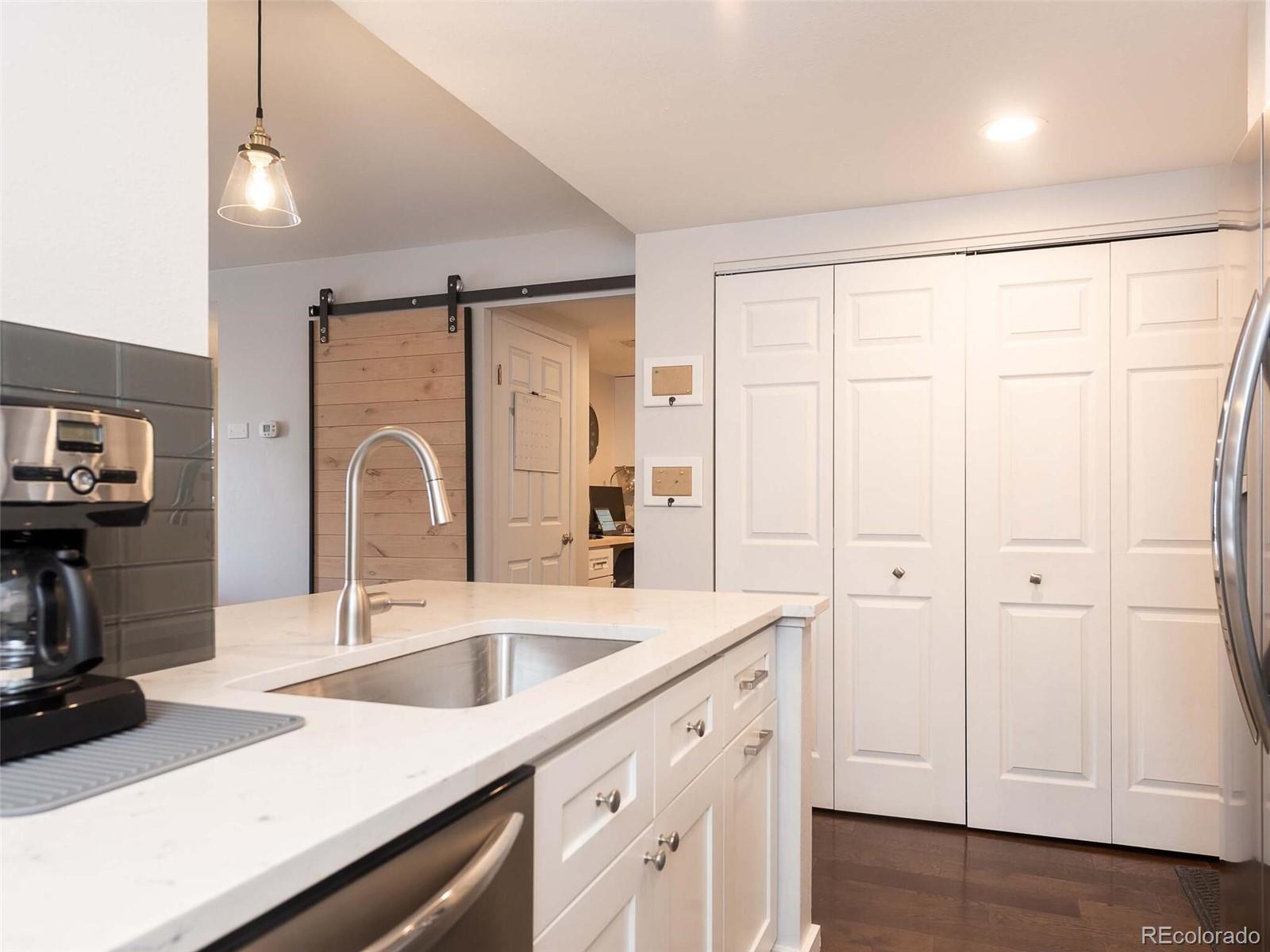 800 Pearl Street Unit: 1107