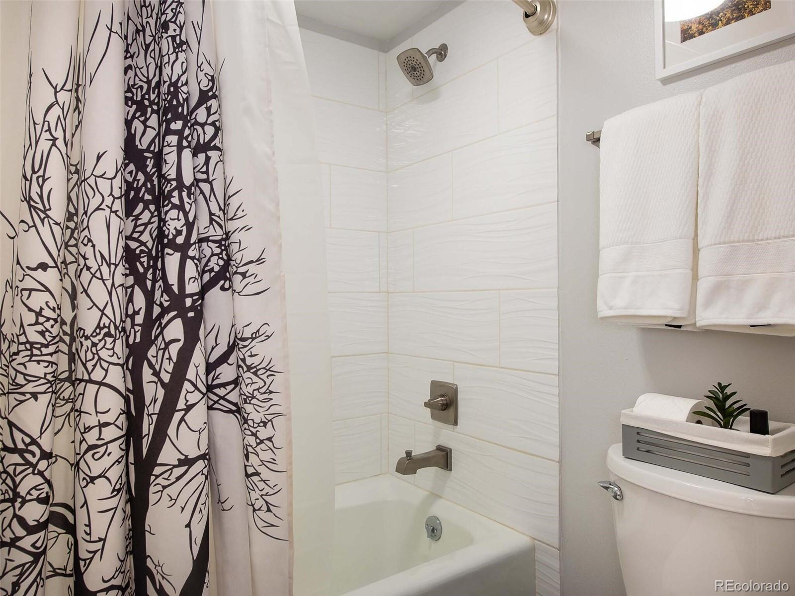 800 Pearl Street Unit: 1107