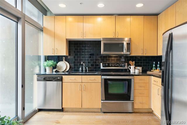 1700 Bassett Street Unit: 505