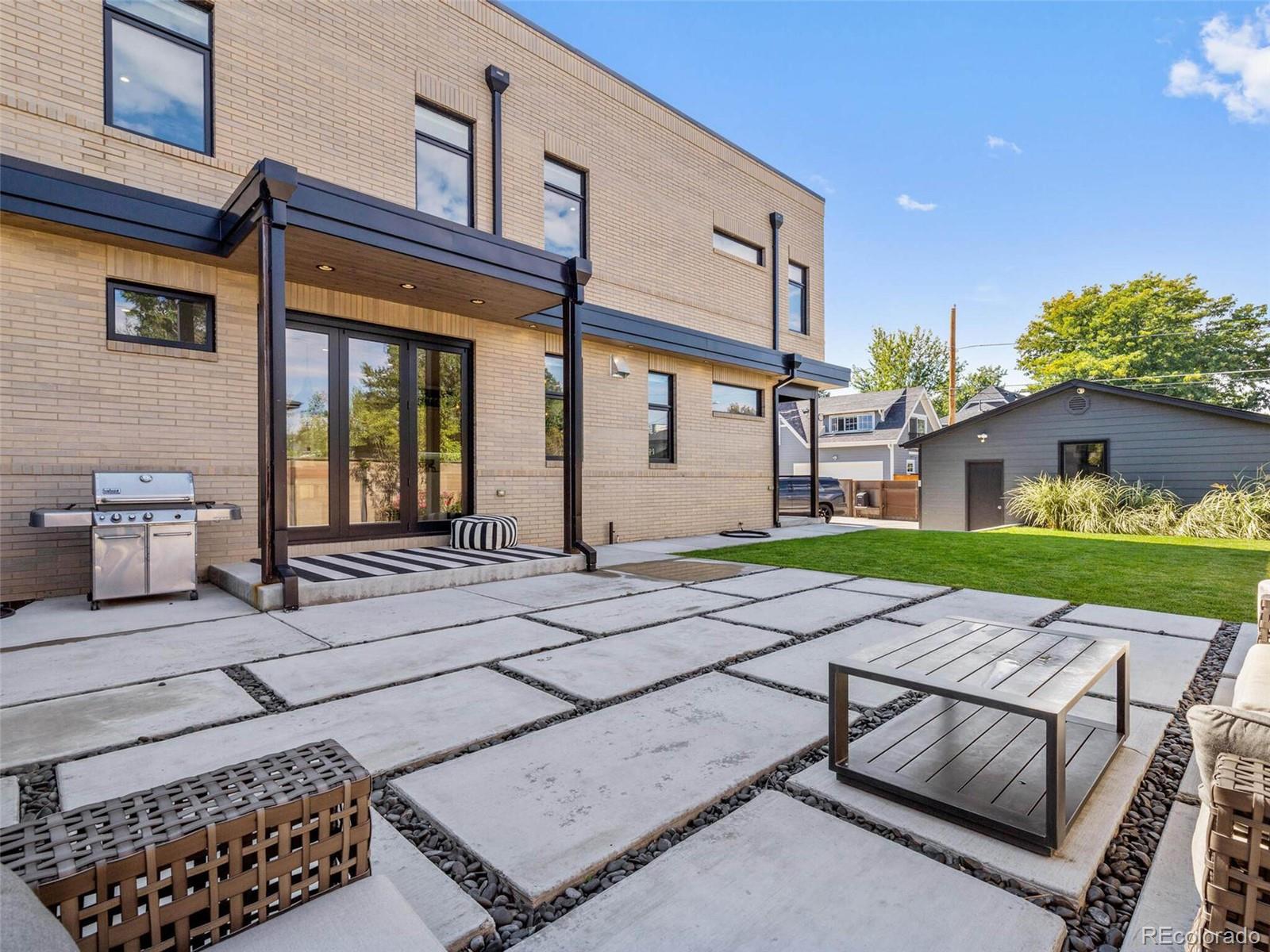 4387 Winona Court