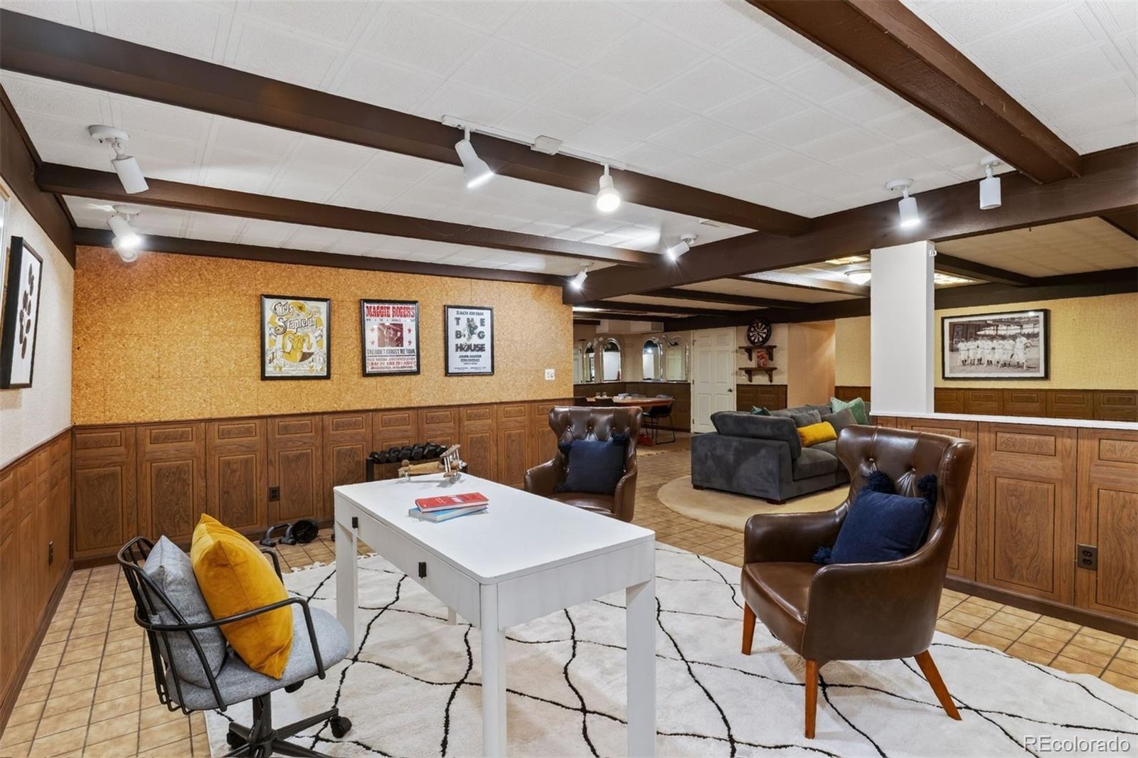 7190 S Poplar Court