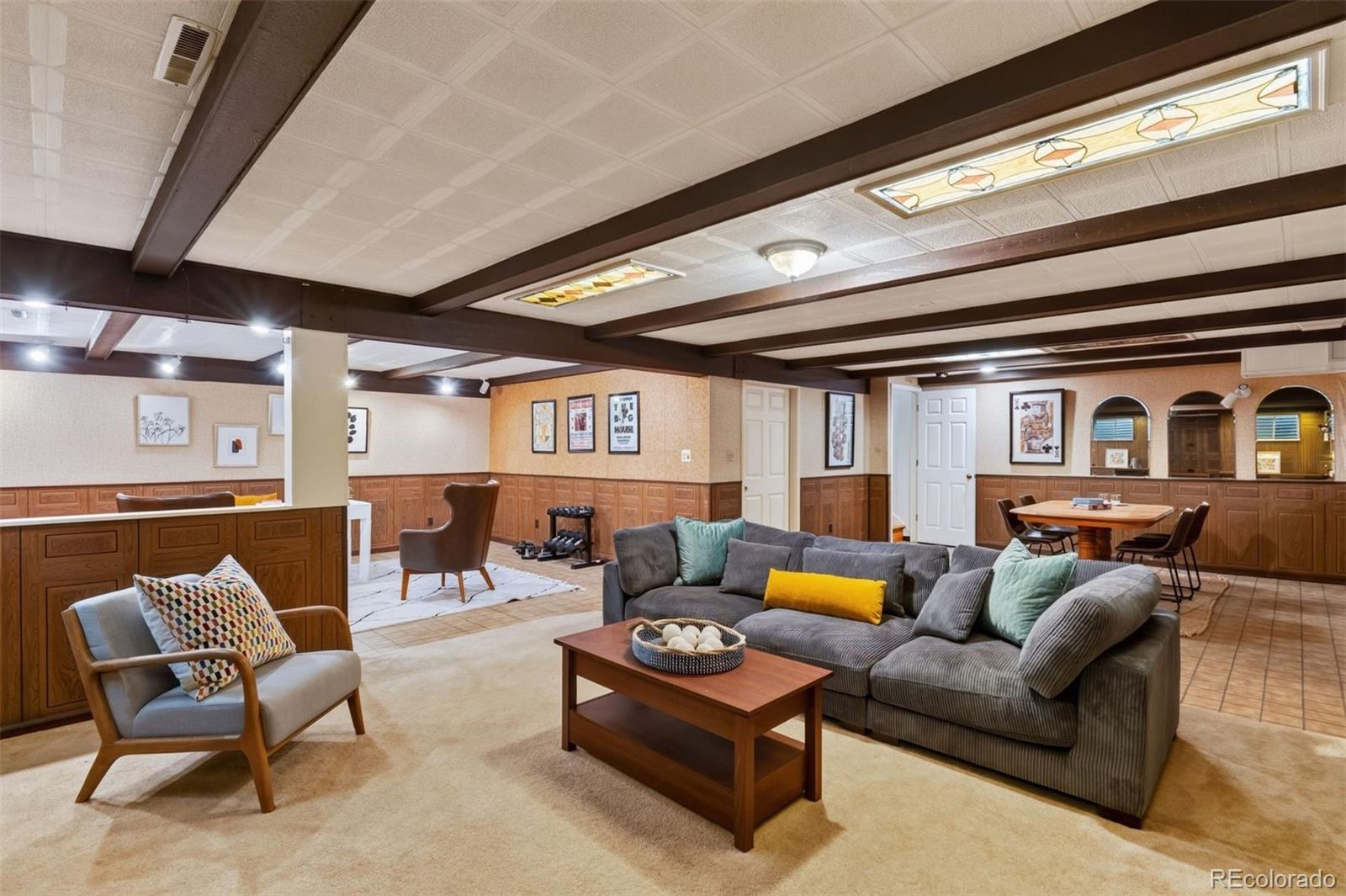 7190 S Poplar Court
