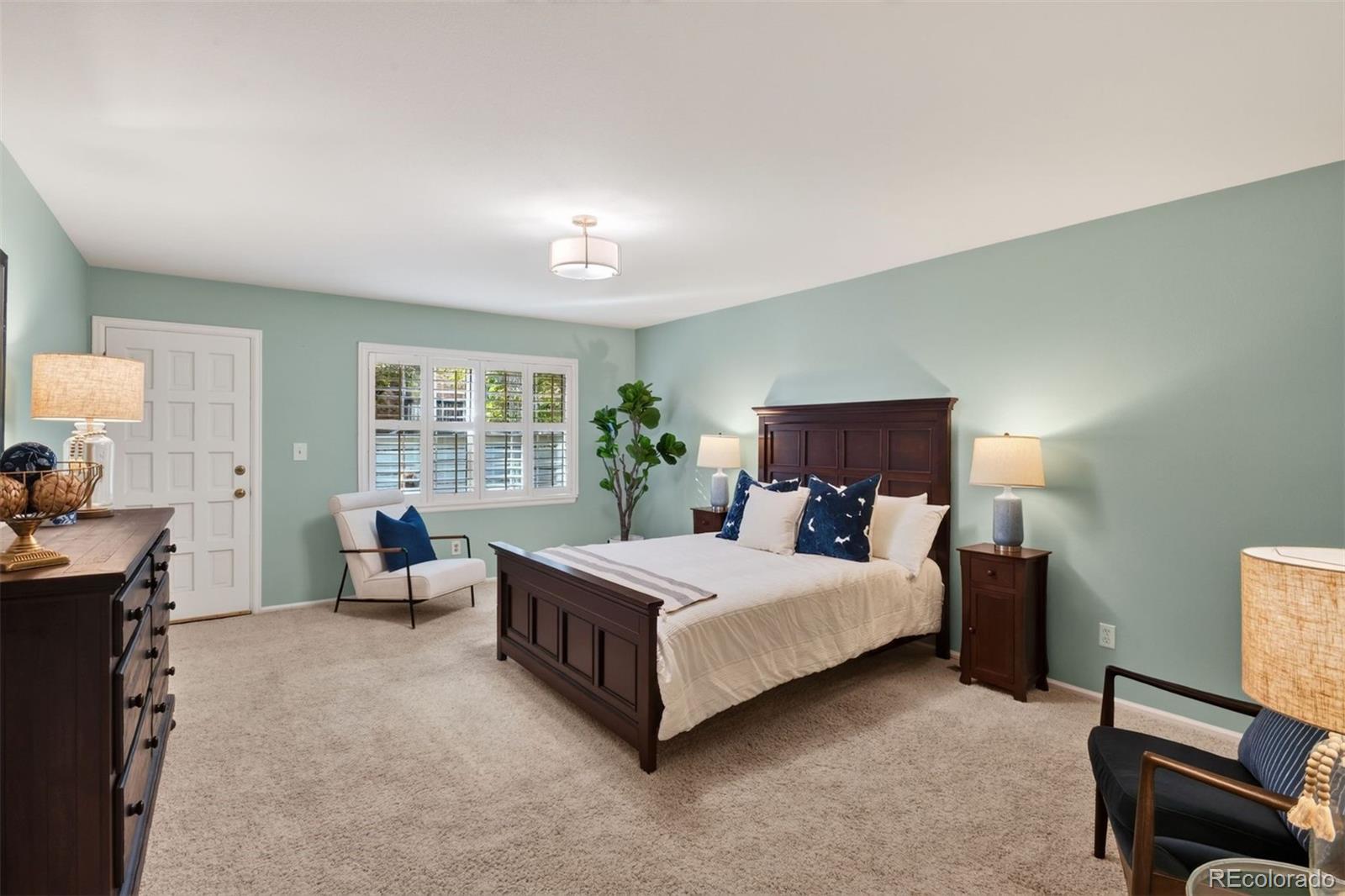 7190 S Poplar Court