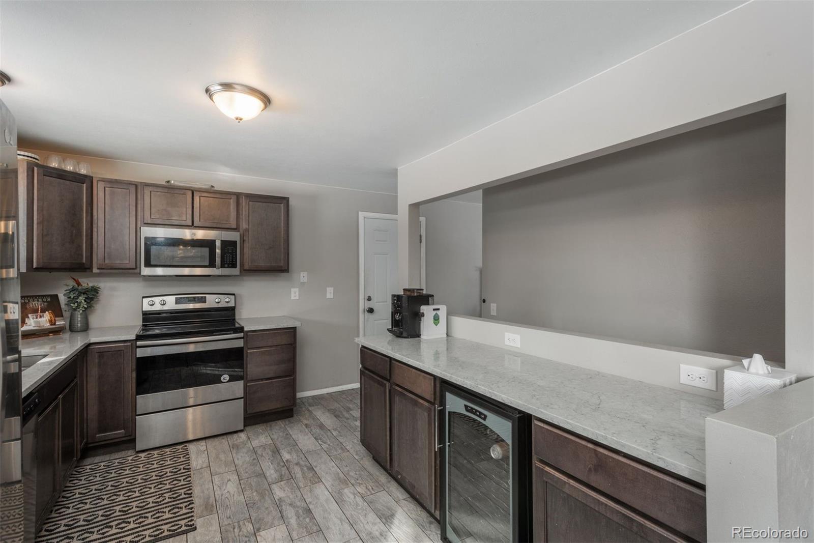 324 E 112th Drive