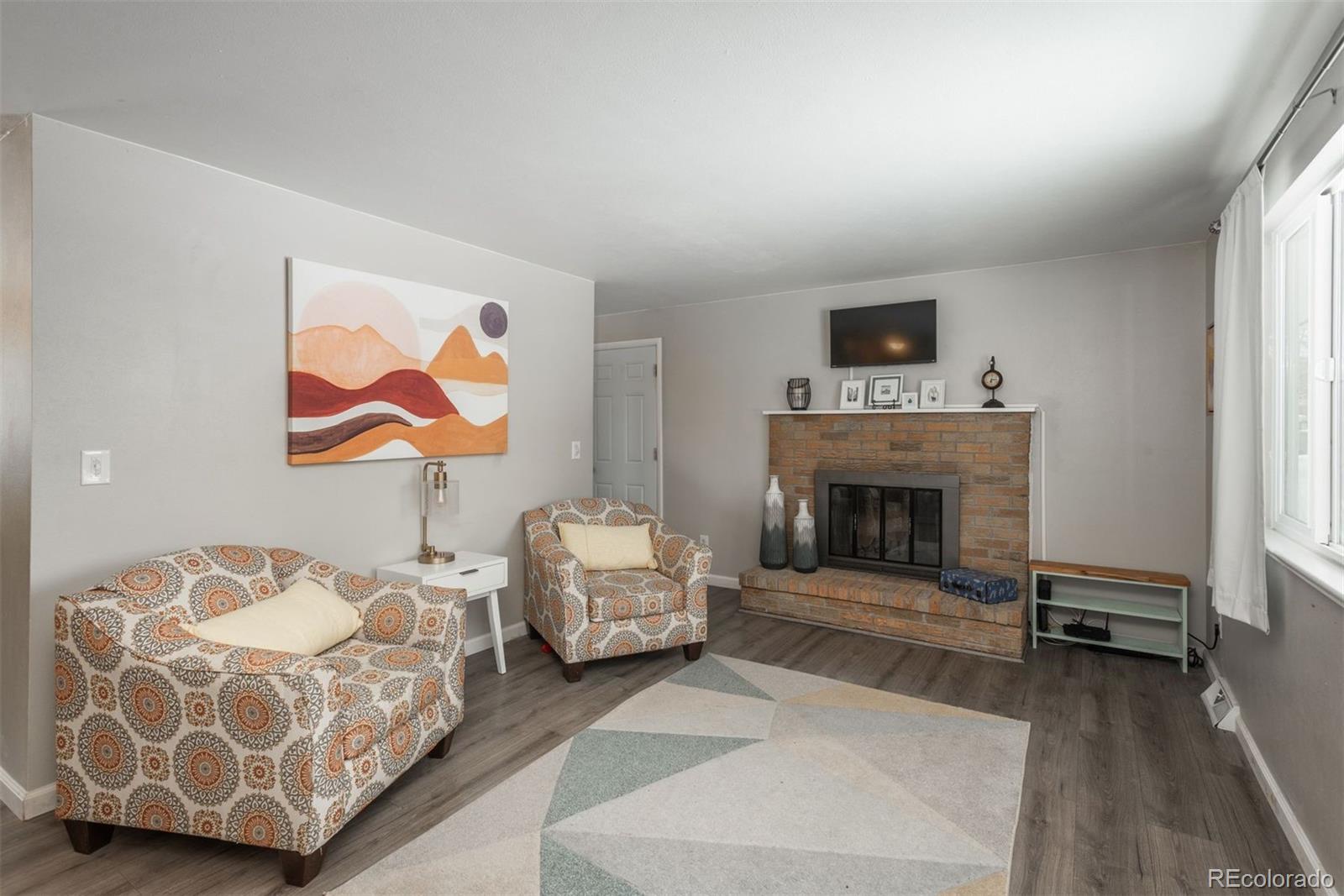 324 E 112th Drive