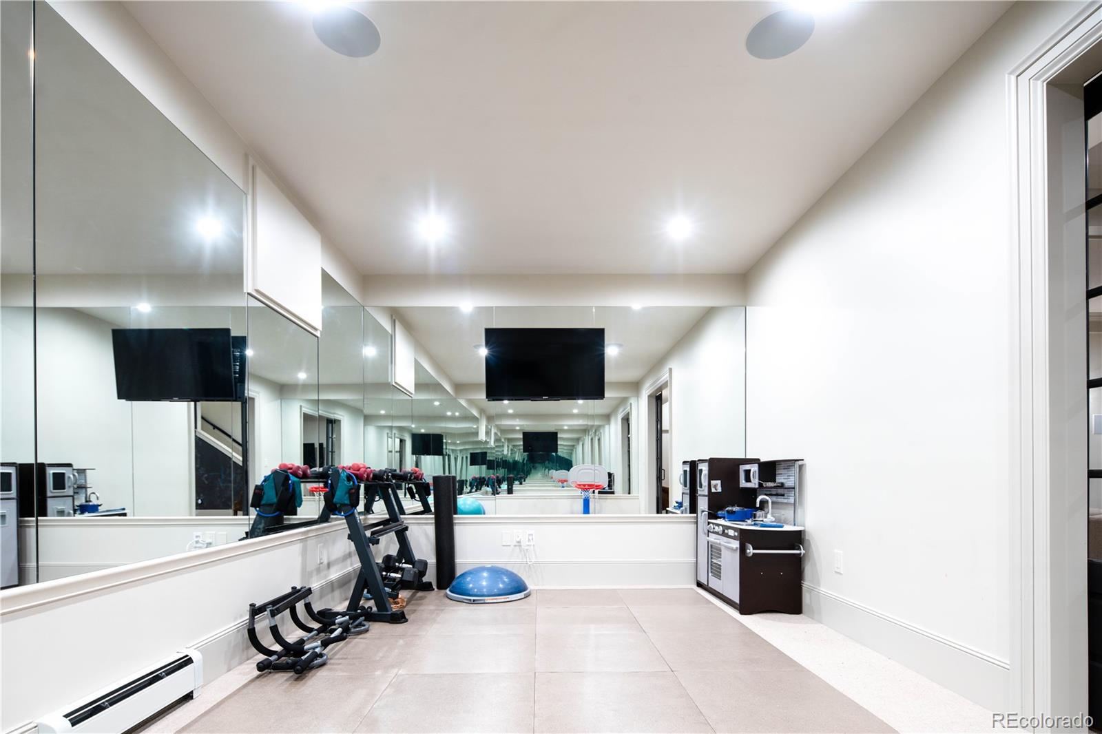 145 N Humboldt Street