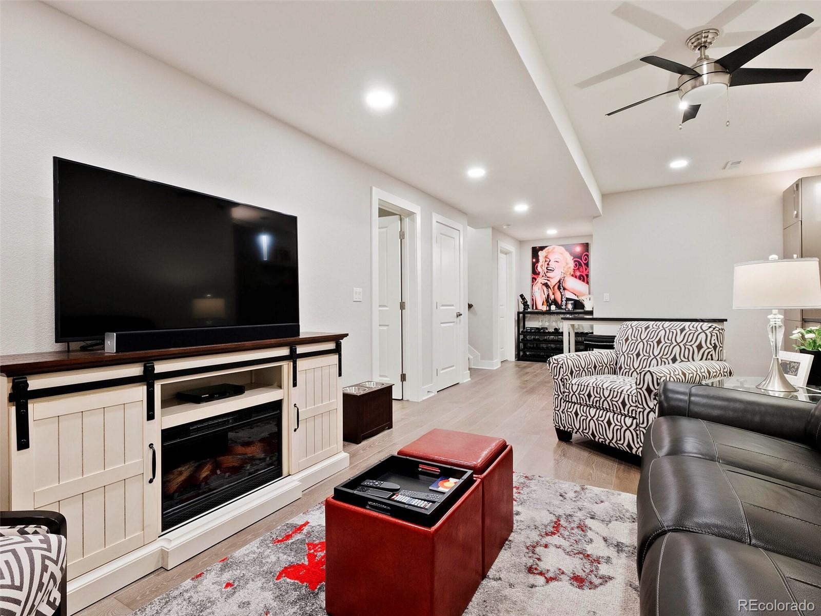 8432 E 49th Place