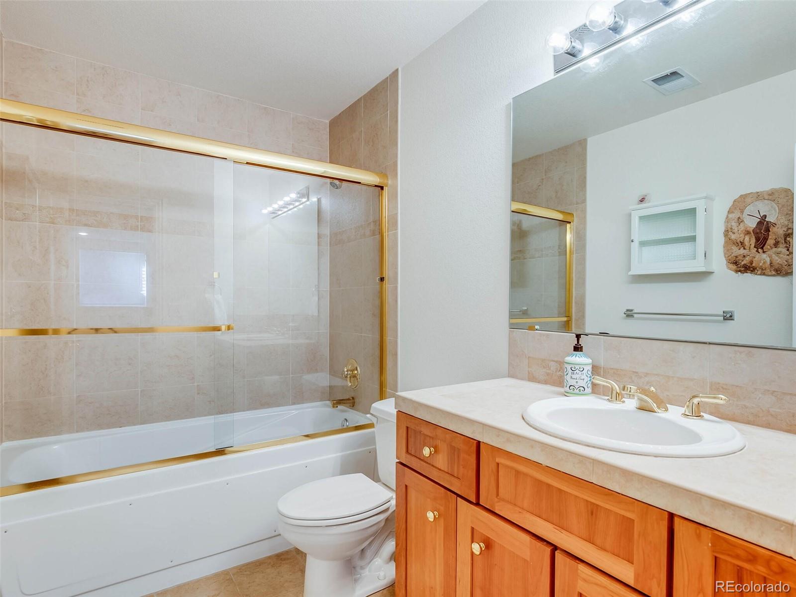 1011 S Valentia Street Unit: 147