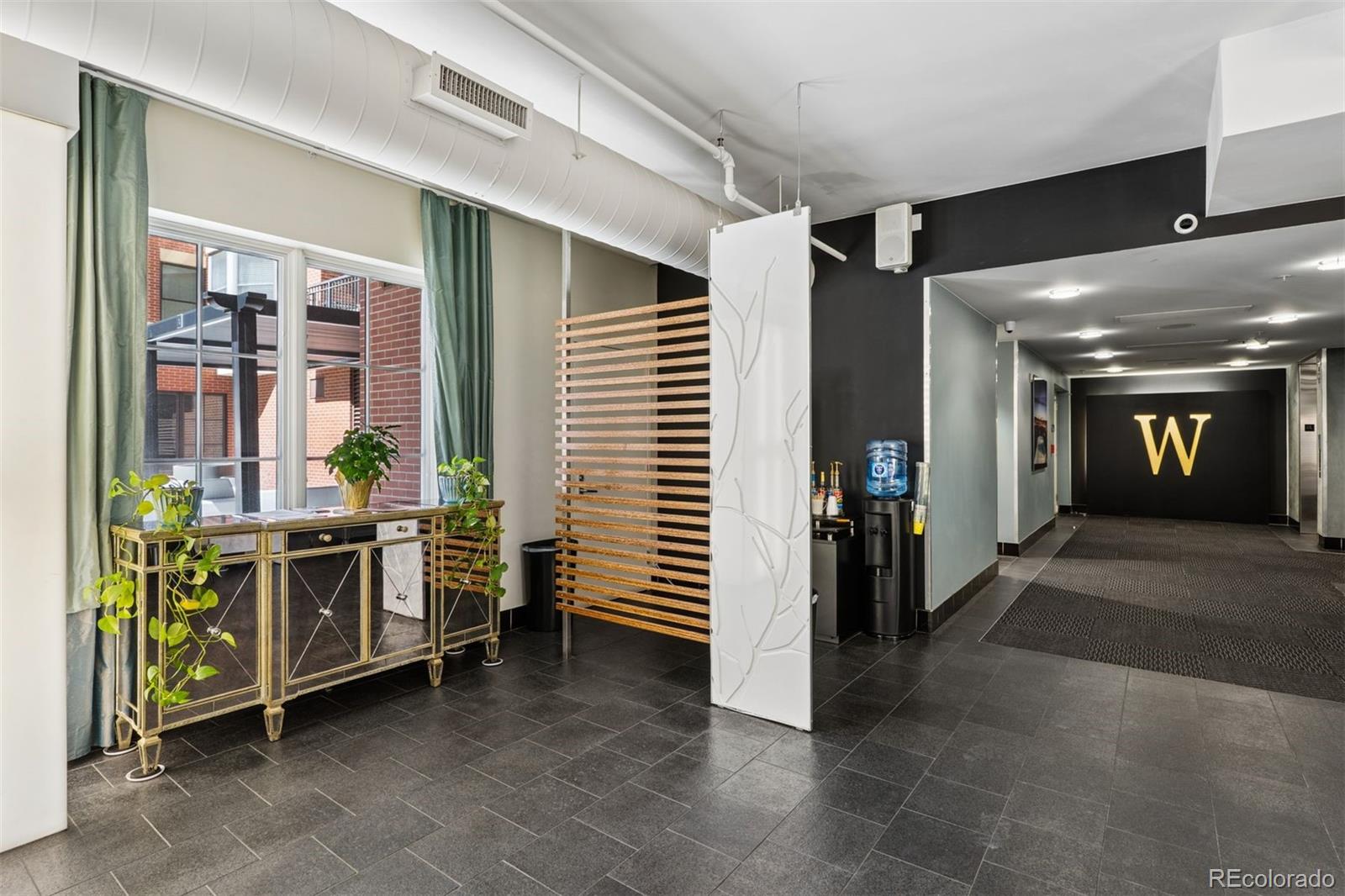 410 Acoma Street Unit: 305