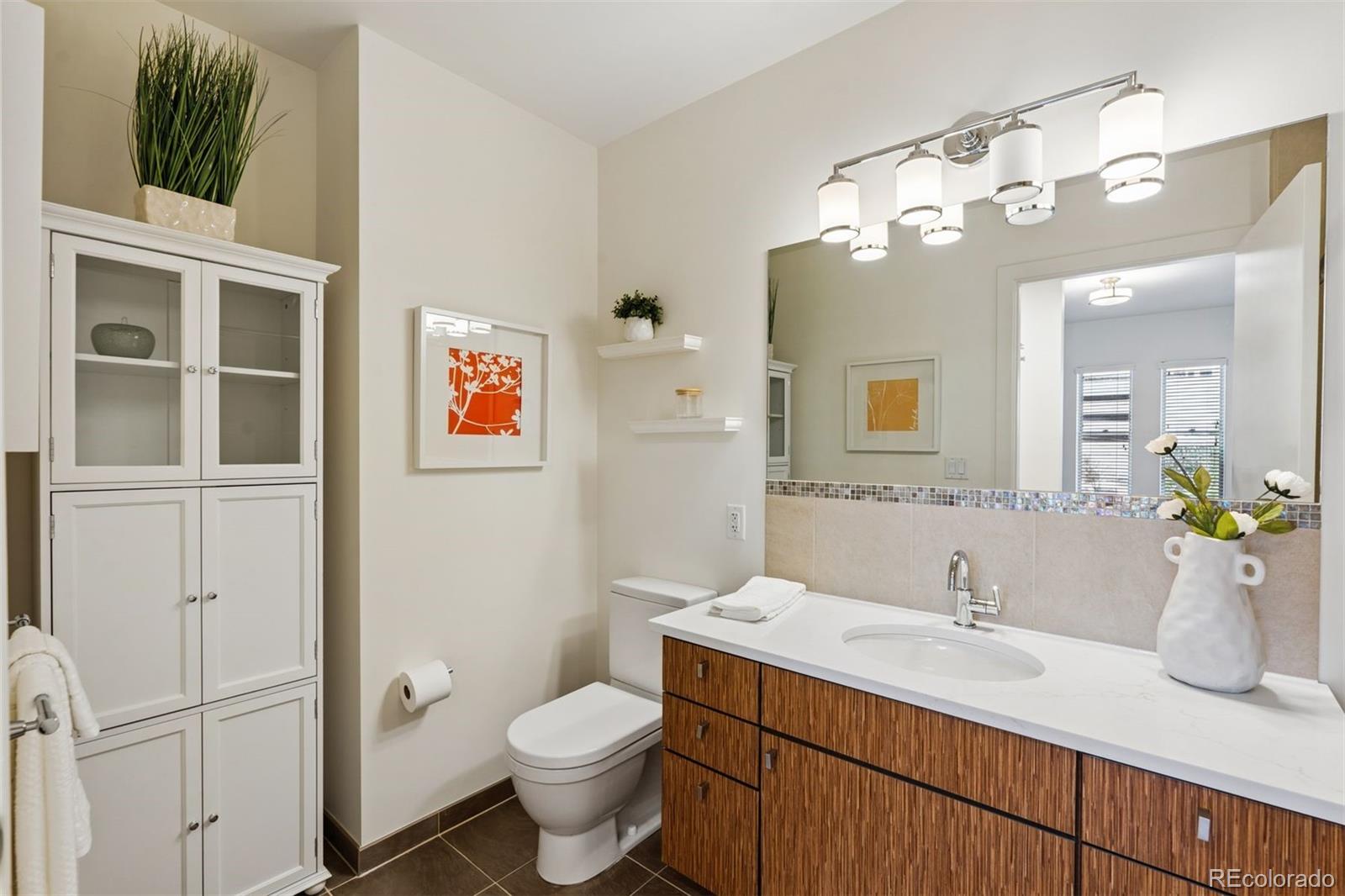 410 Acoma Street Unit: 305