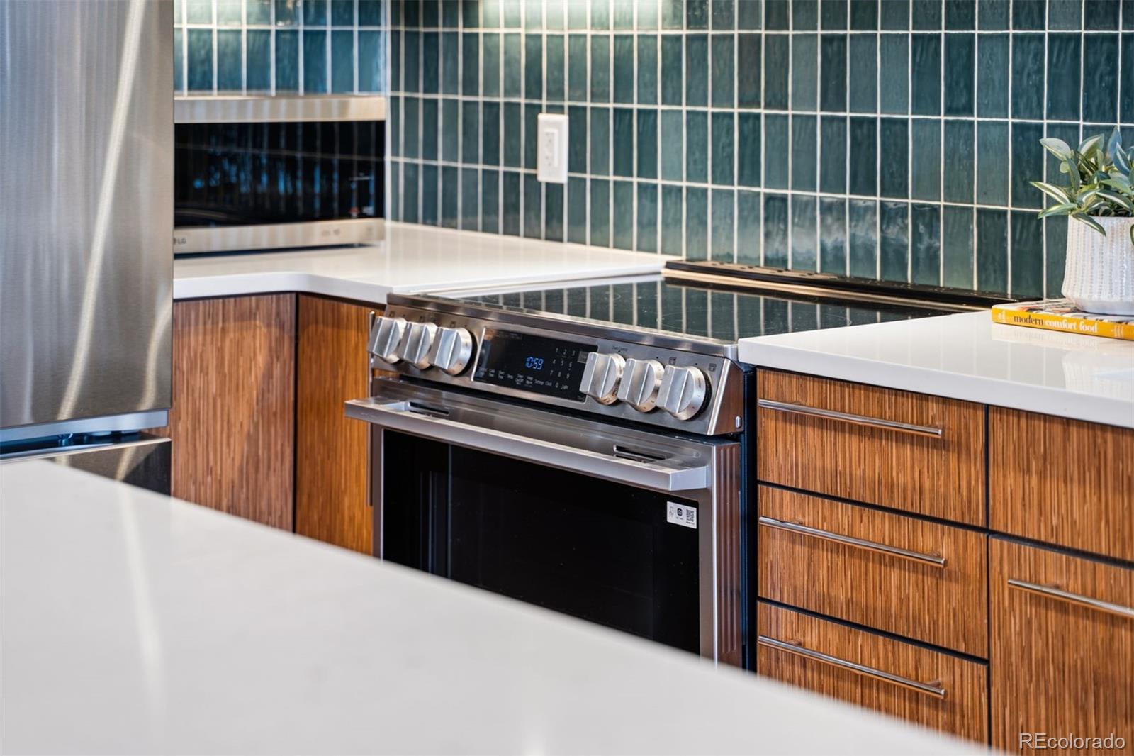 410 Acoma Street Unit: 305