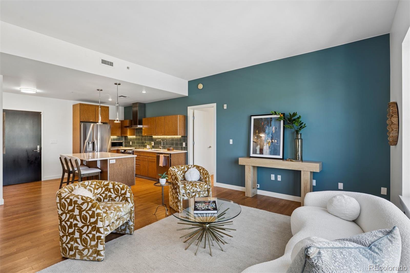 410 Acoma Street Unit: 305