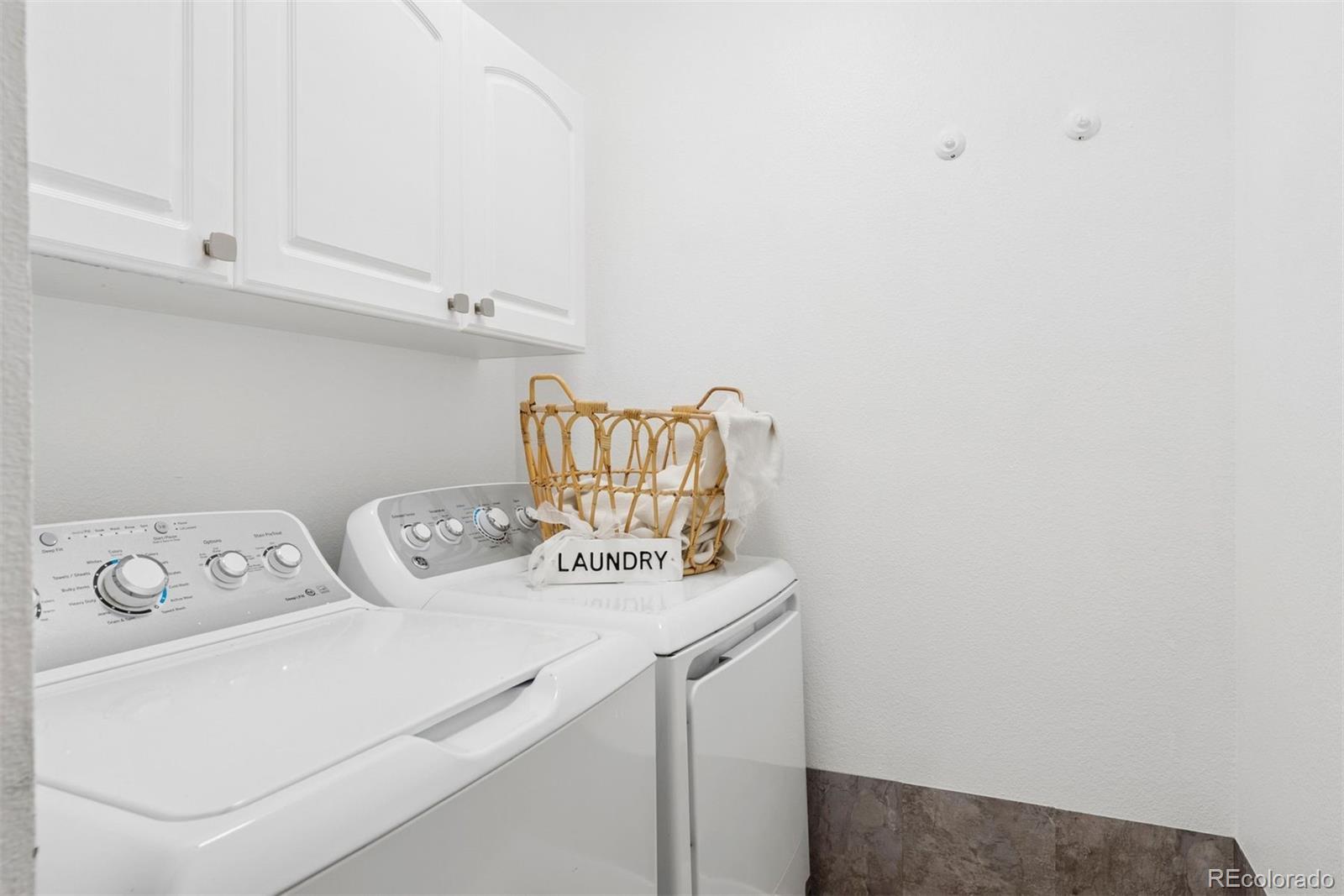 9867 Castle Ridge Circle