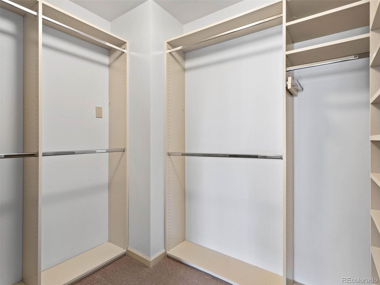 975 N Lincoln Street Unit: 9D-N