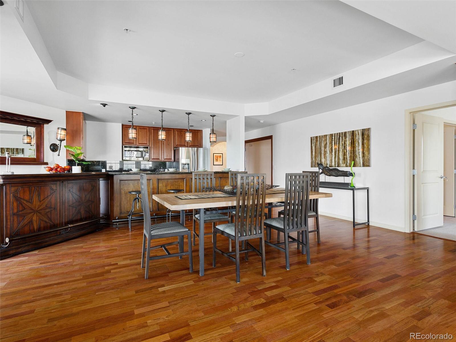 975 N Lincoln Street Unit: 9D-N