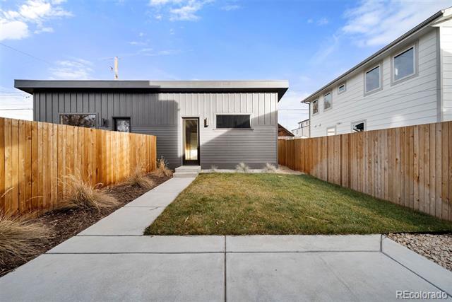 2452 S Cherokee Street