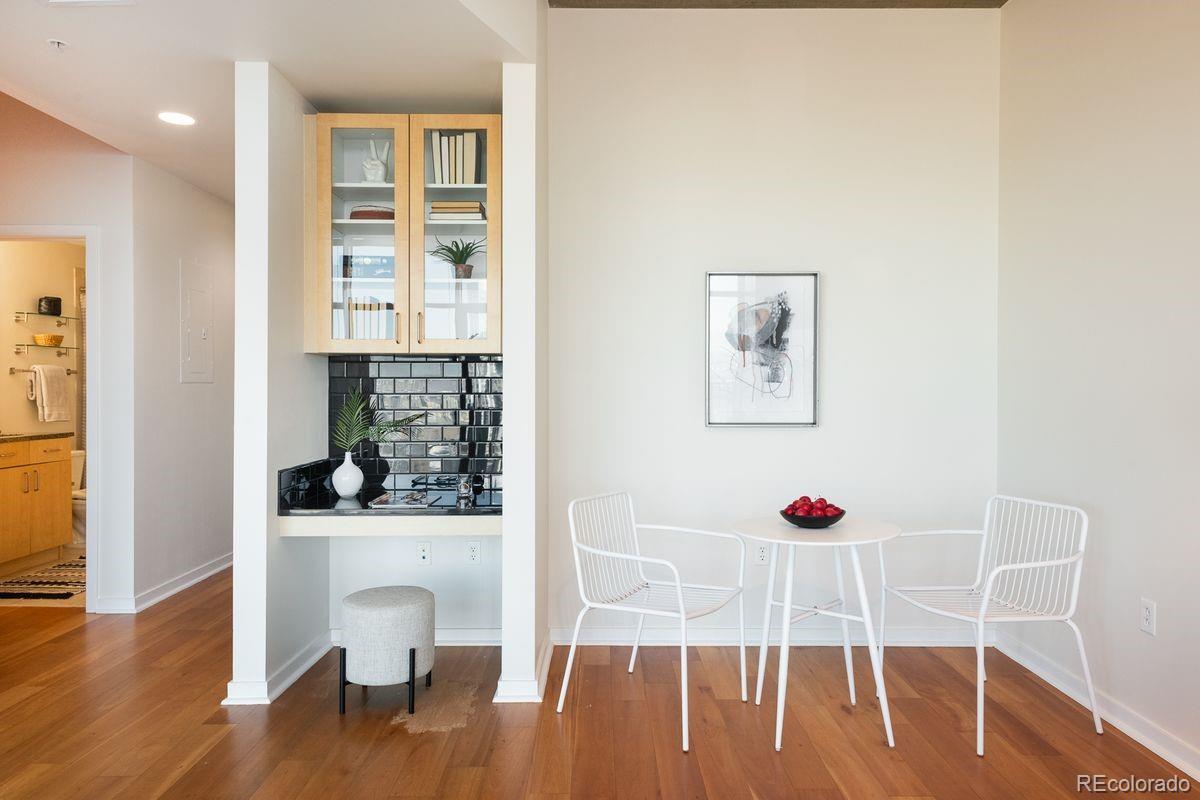 1700 Bassett Street Unit: 1906