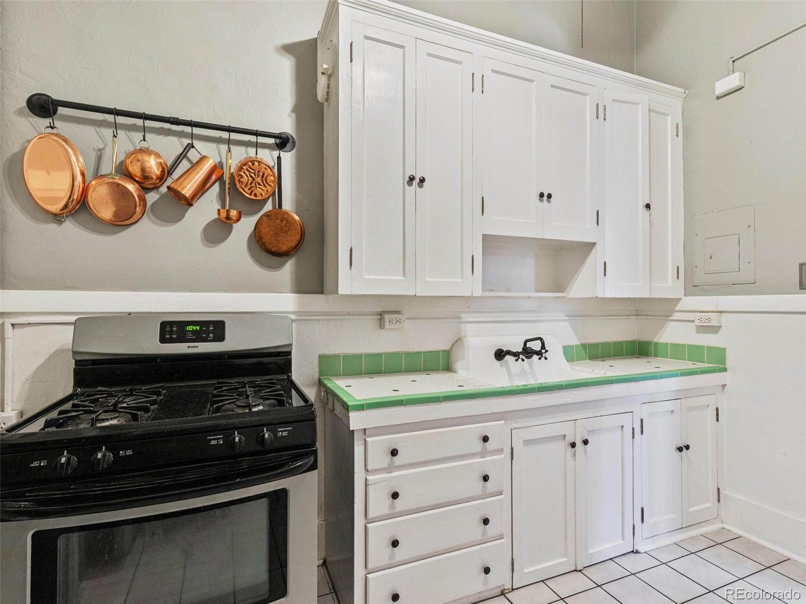 1421 N Pennsylvania Street Unit: 24