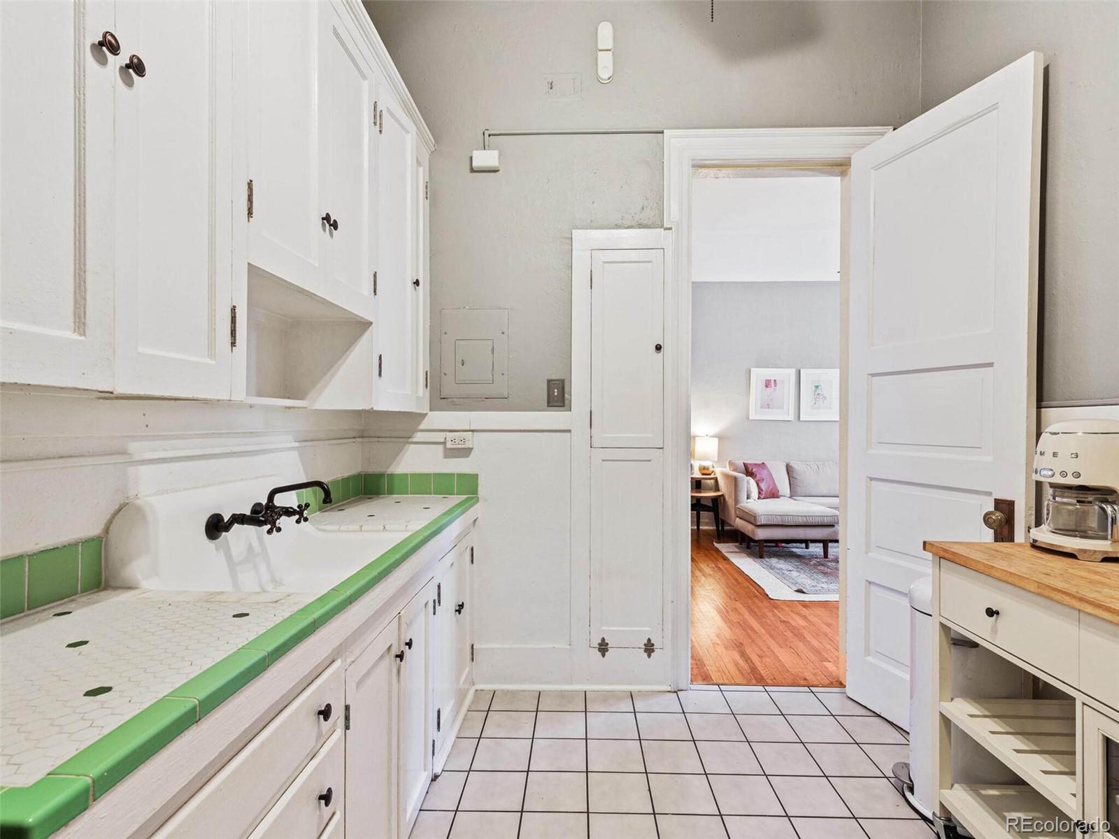 1421 N Pennsylvania Street Unit: 24