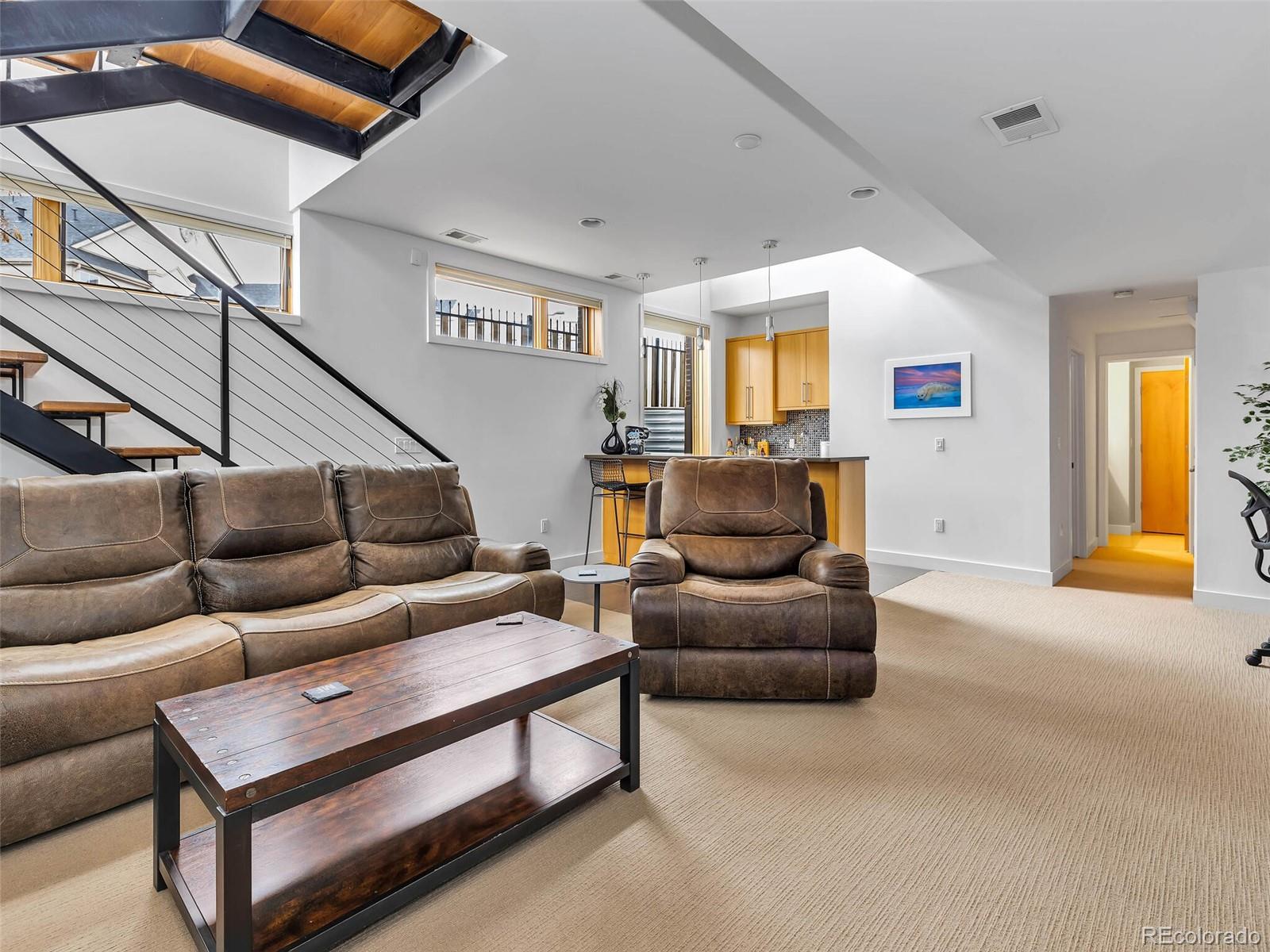 2462 Tremont Place