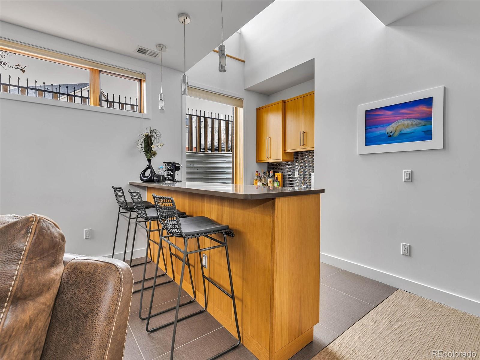 2462 Tremont Place