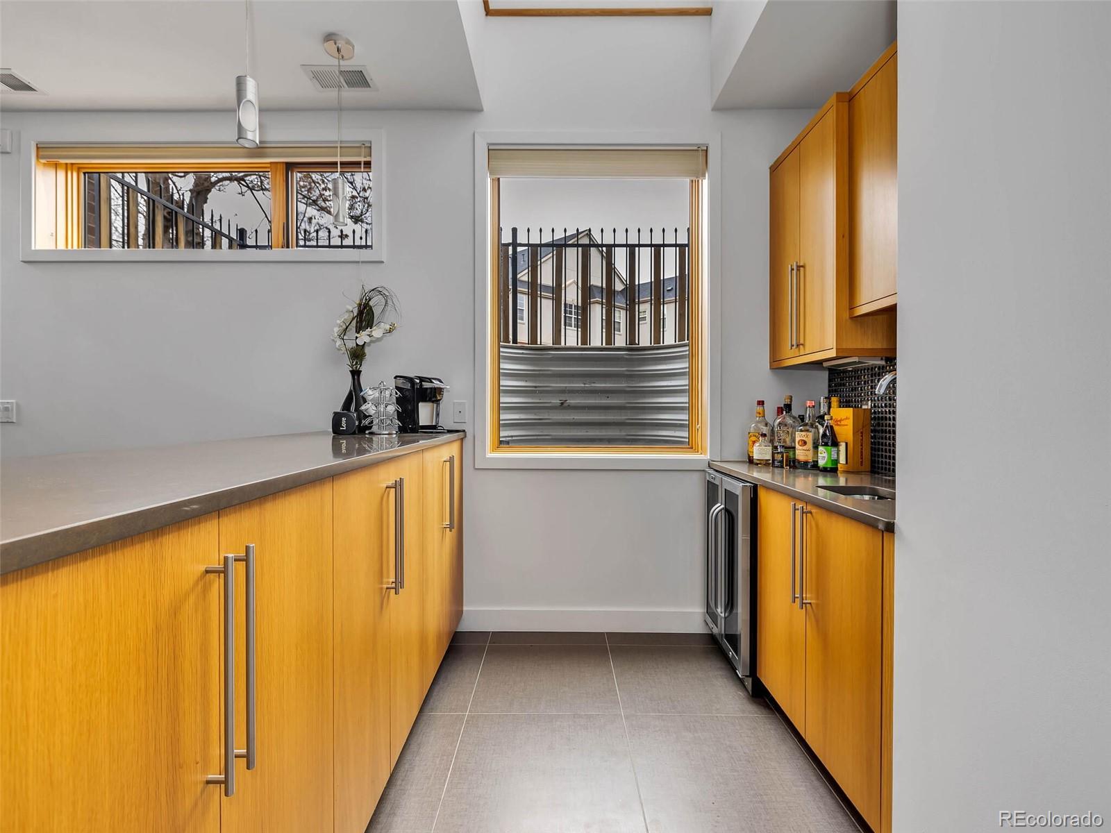 2462 Tremont Place