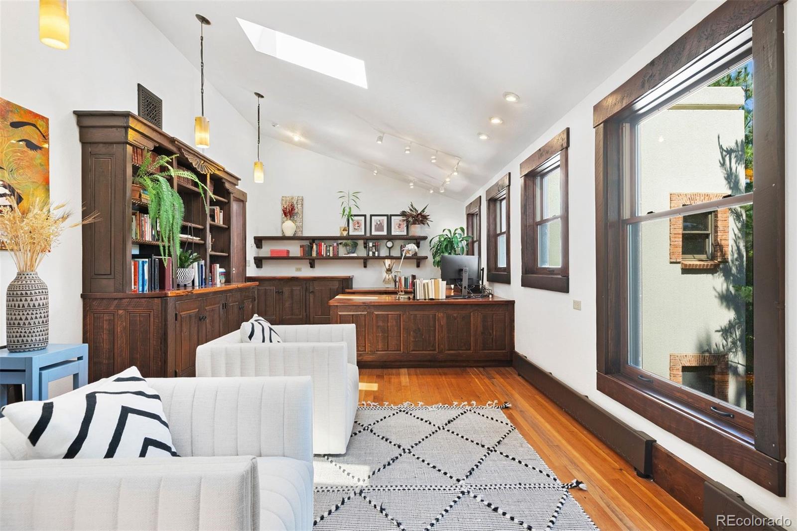 11 Carriage Lane