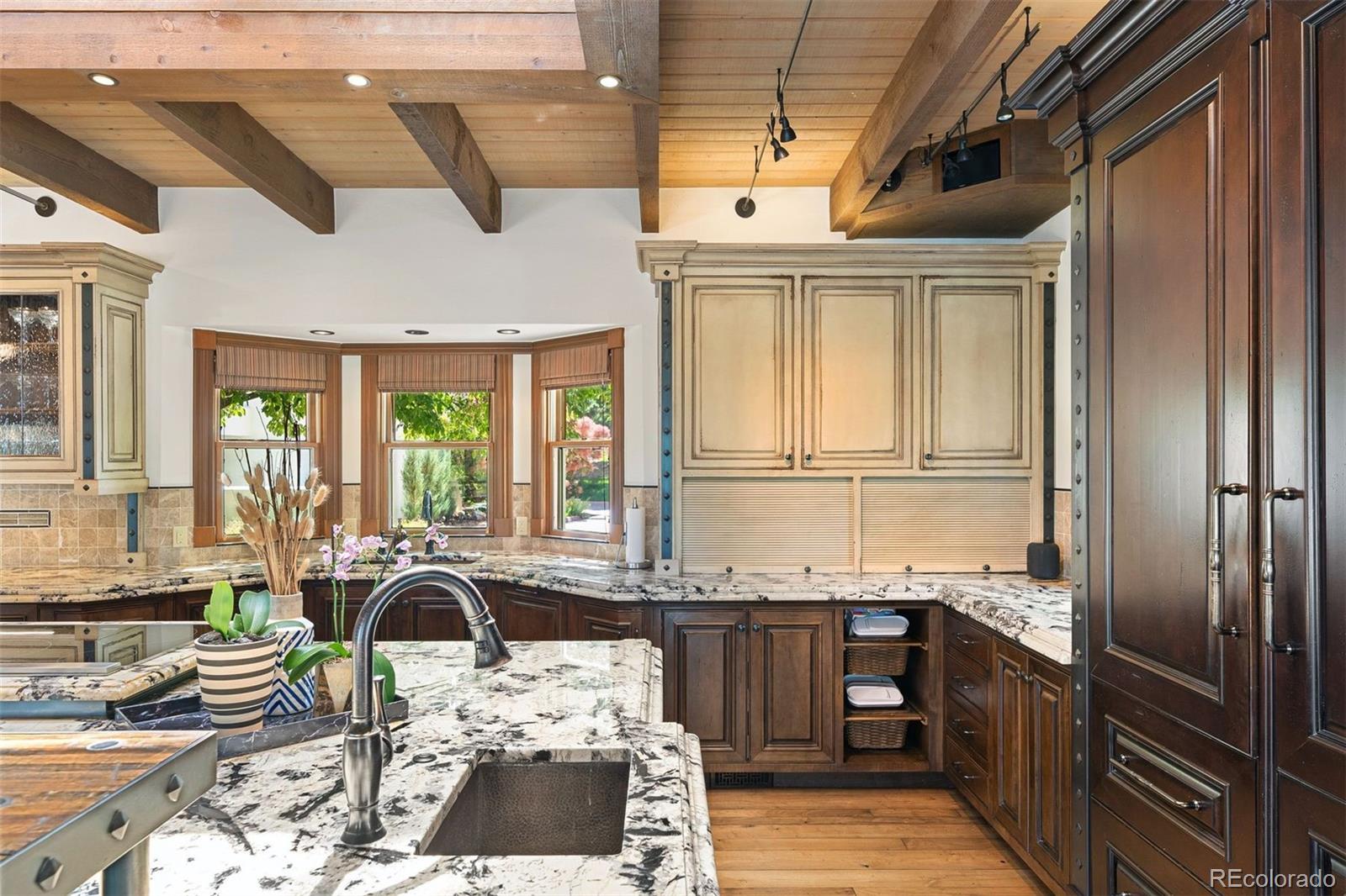 11 Carriage Lane