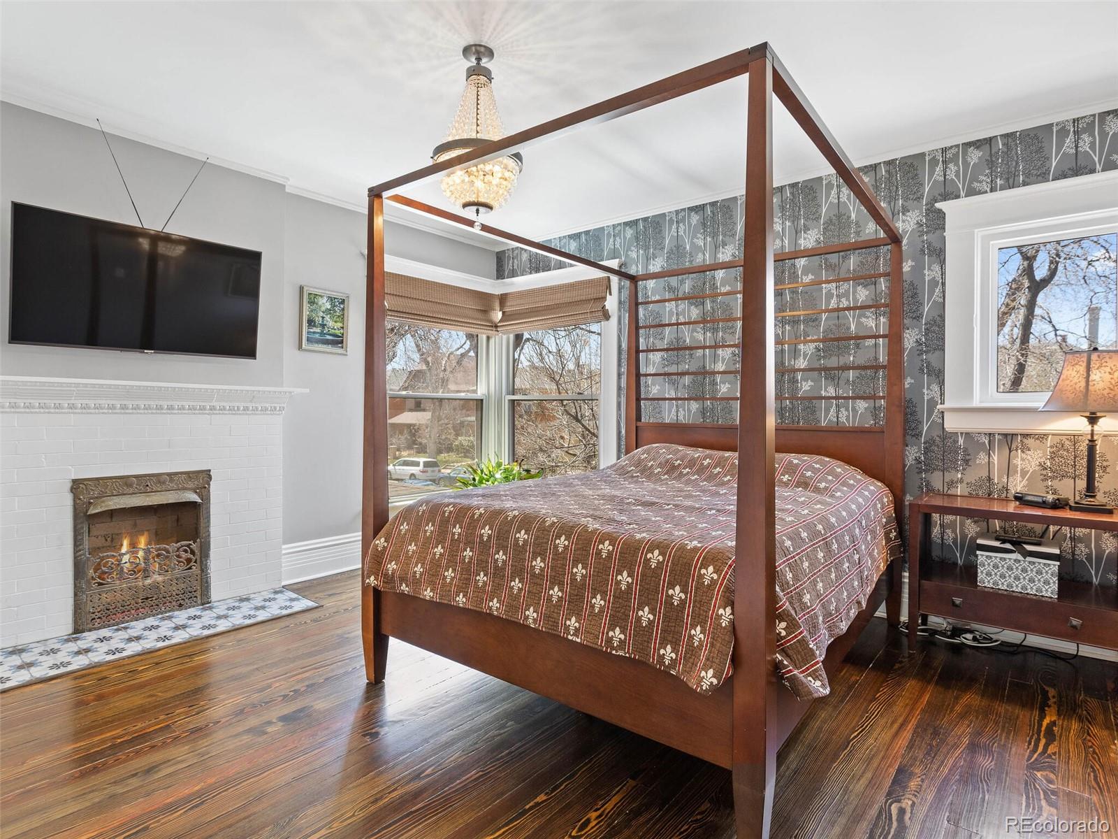 850 N Marion Street