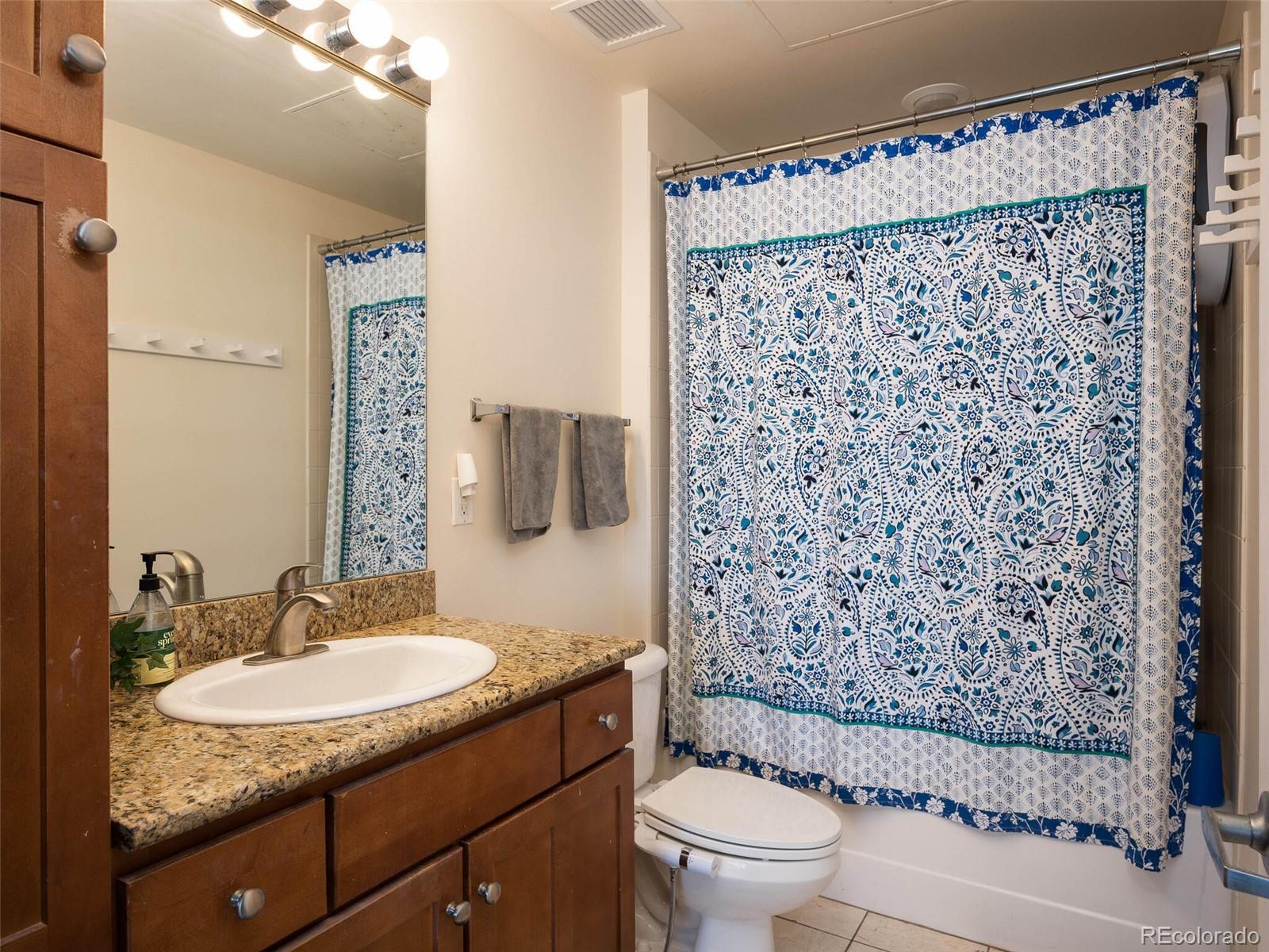 1950 N Logan Street Unit: 910