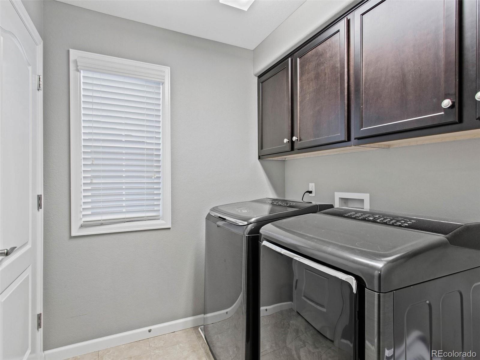 14176 Double Dutch Circle