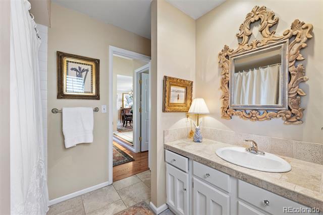 4505 S Yosemite Street Unit: 106