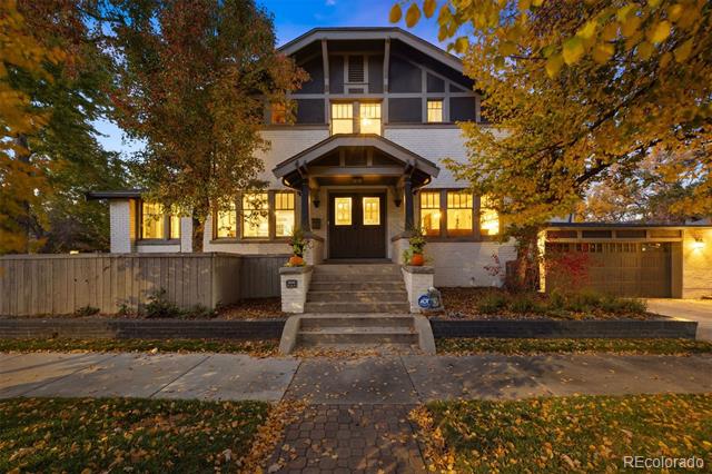 800 Steele Street