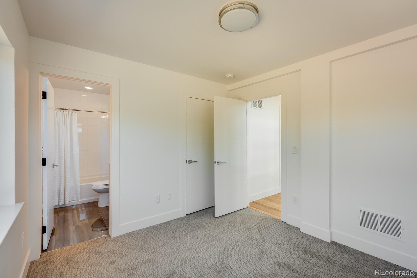 2322 W 33rd Avenue