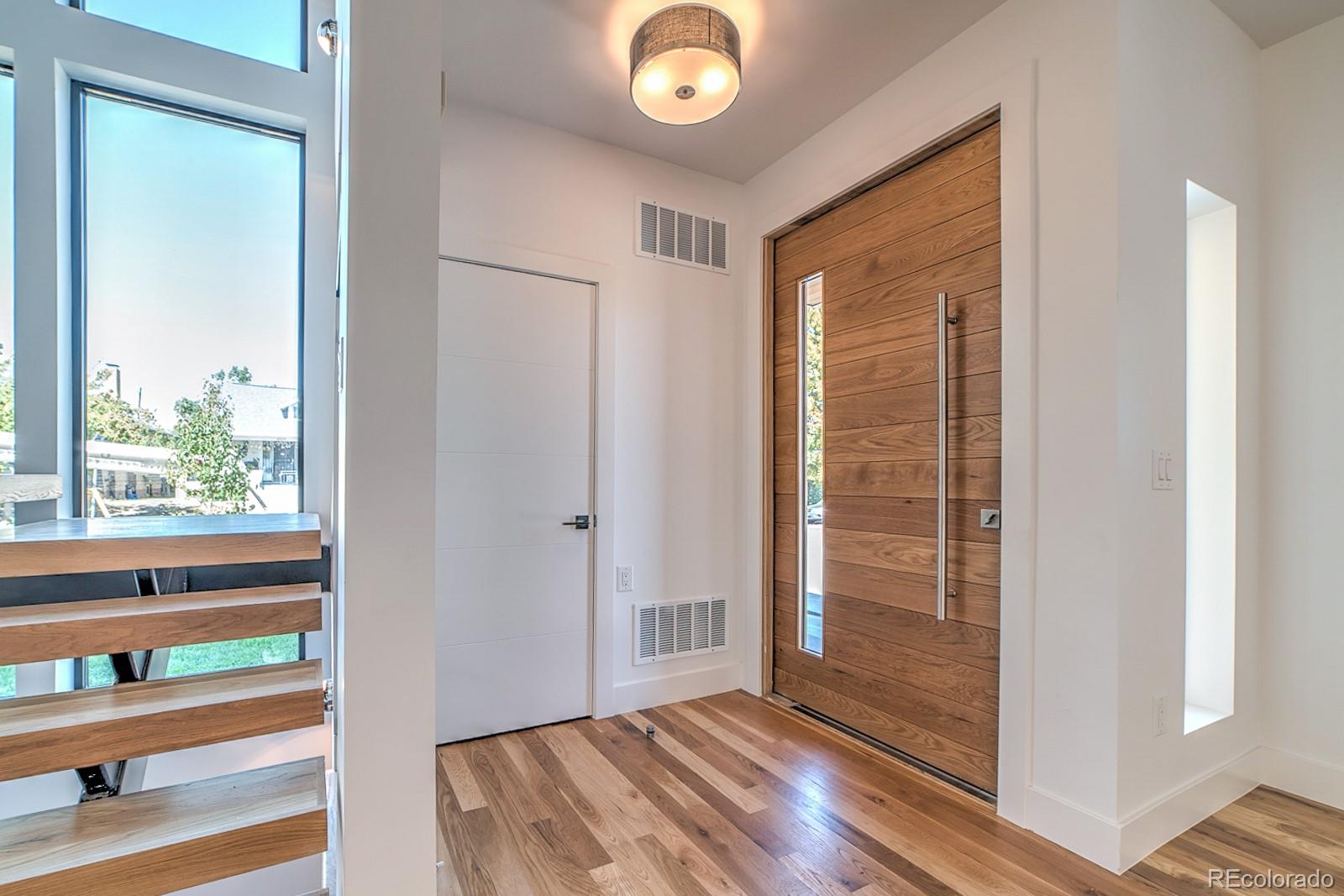 2322 W 33rd Avenue
