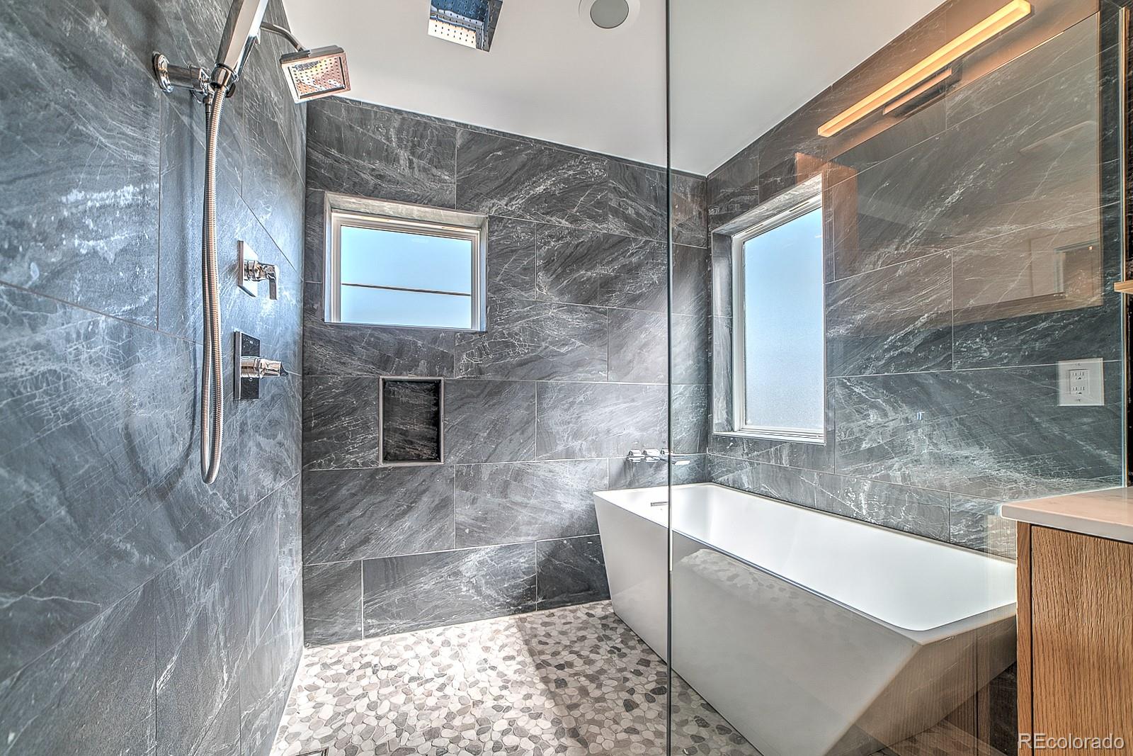 2322 W 33rd Avenue