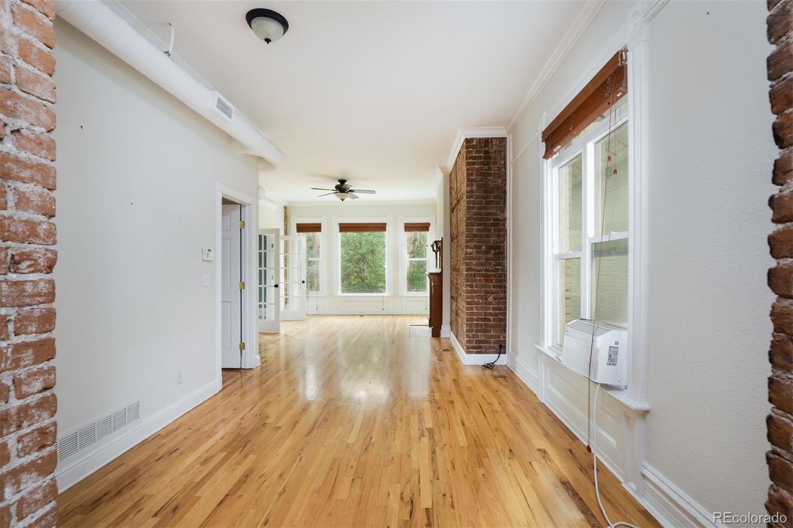 1553 N High Street Unit: 201