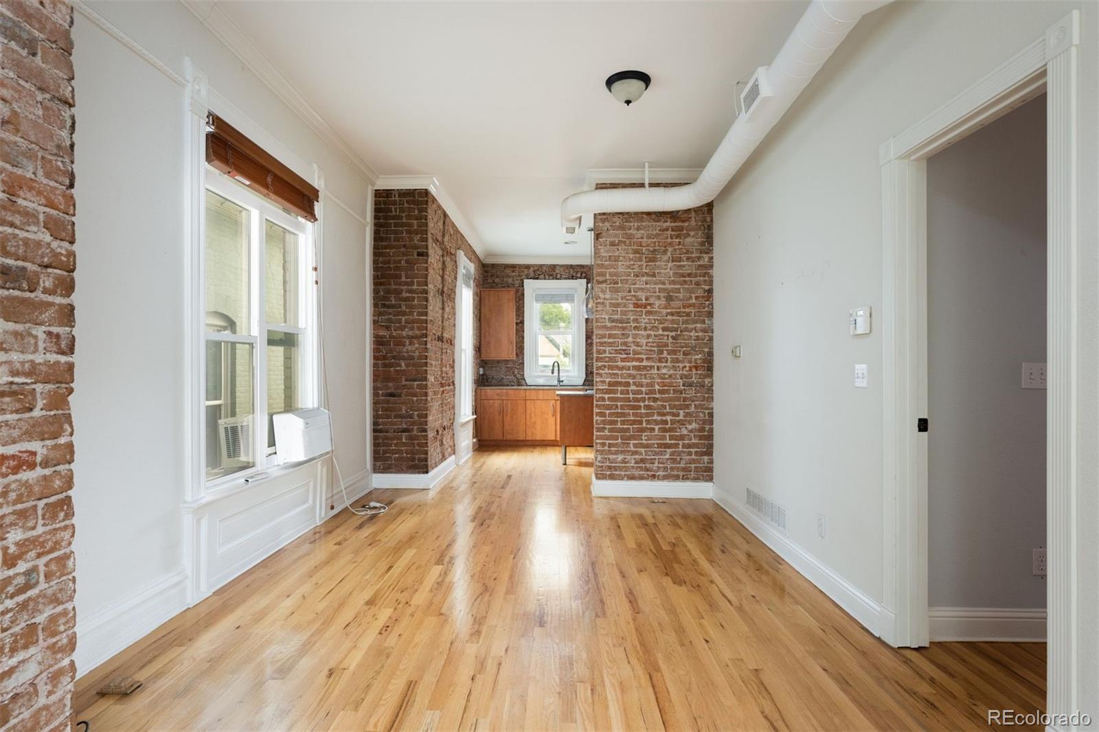 1553 N High Street Unit: 201