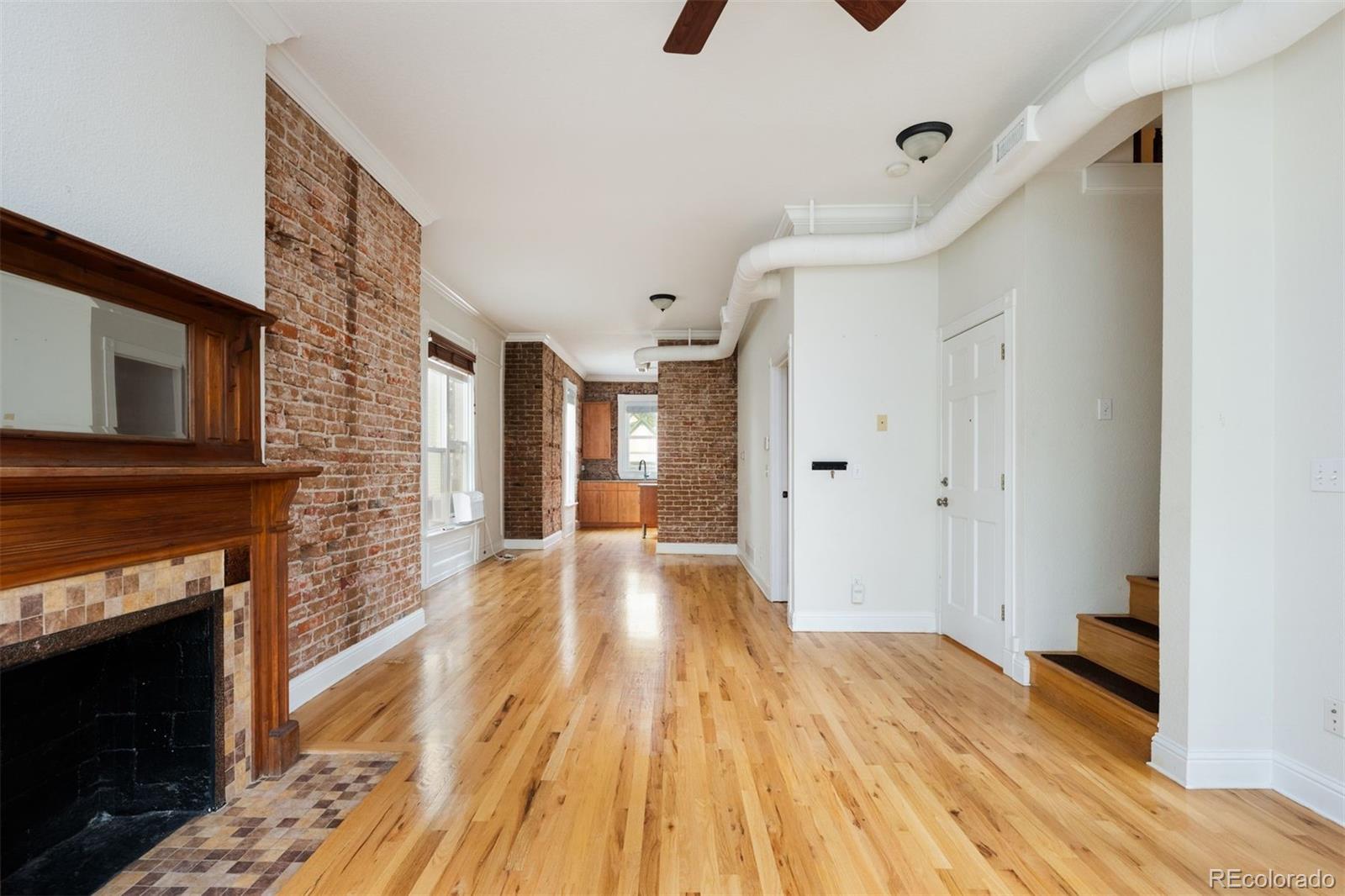 1553 N High Street Unit: 201