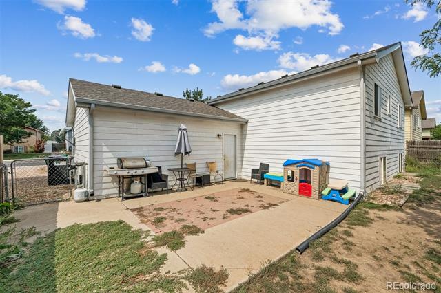 3820 Riverside Parkway