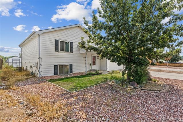 3820 Riverside Parkway