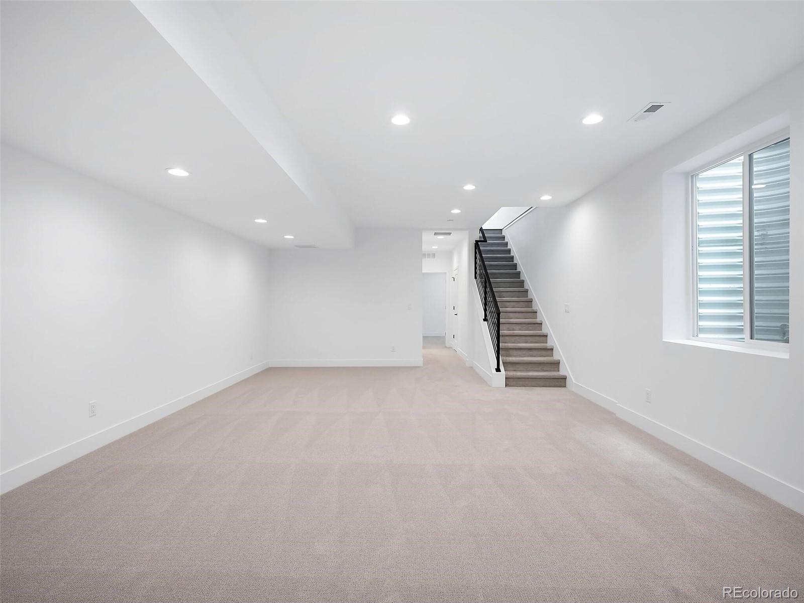 570 Adams Street