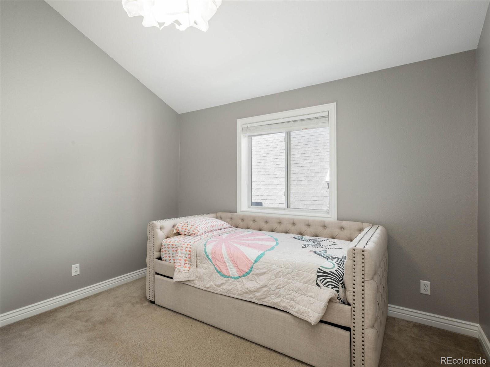 174 W Byers Place