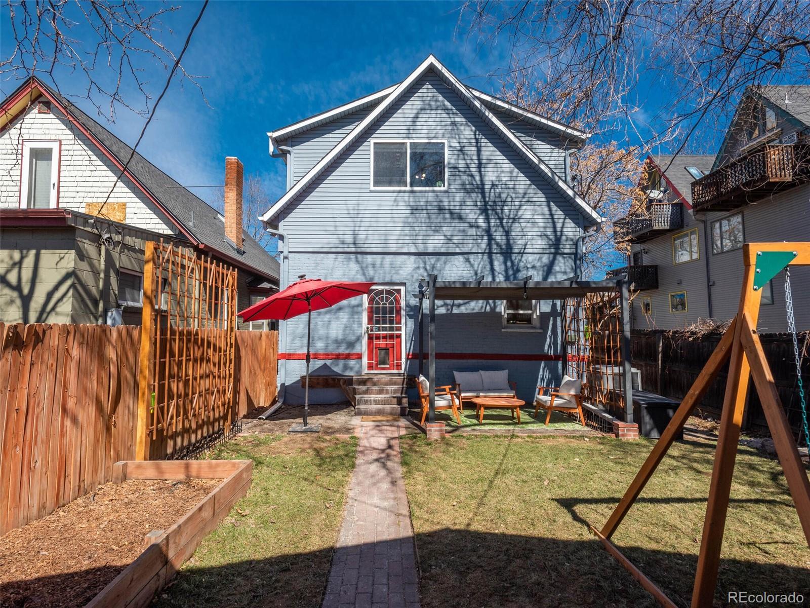 174 W Byers Place