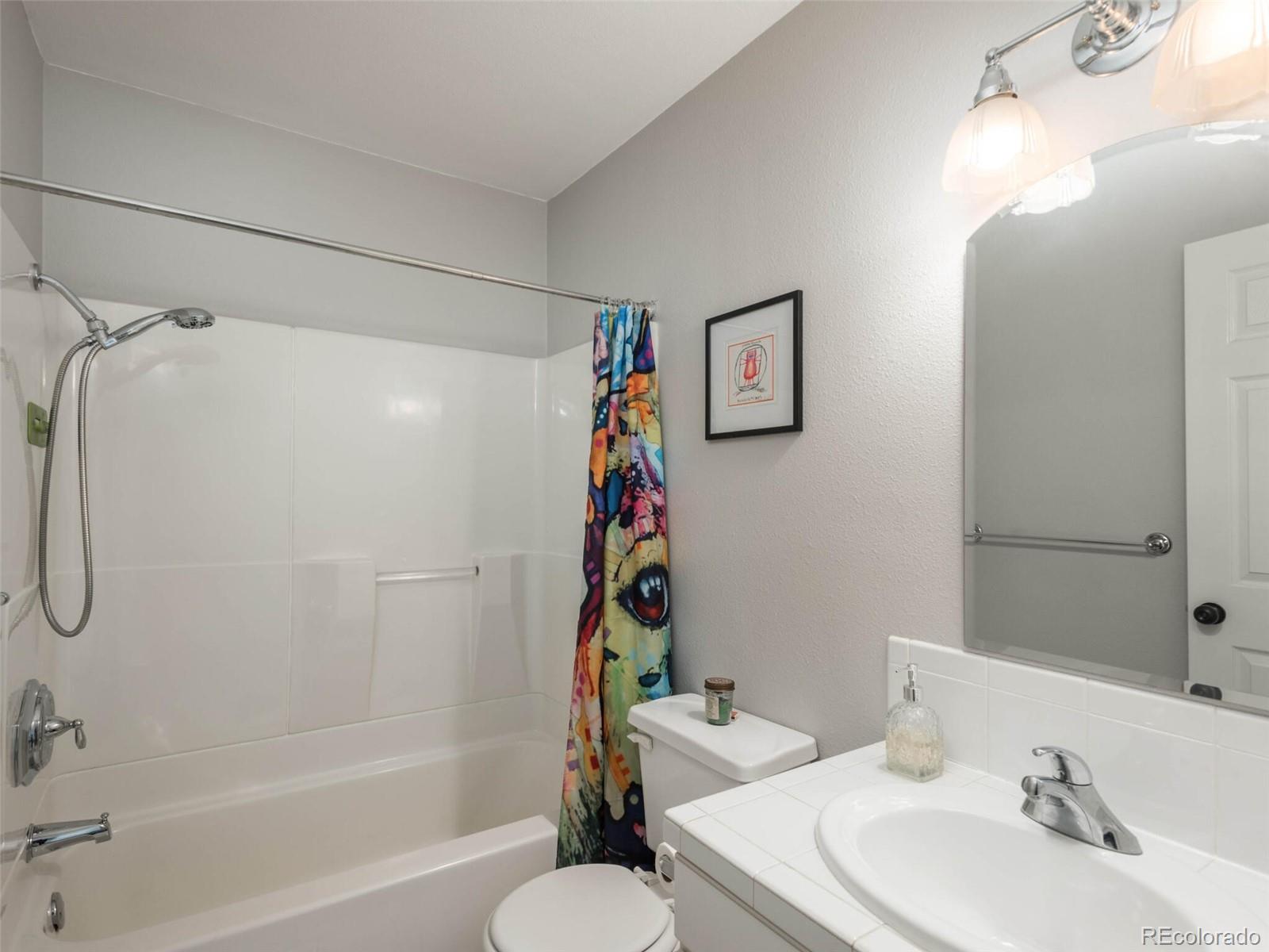 174 W Byers Place