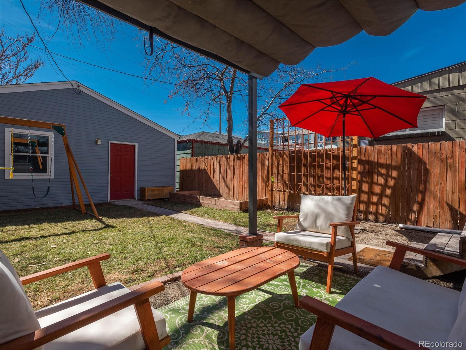 174 W Byers Place
