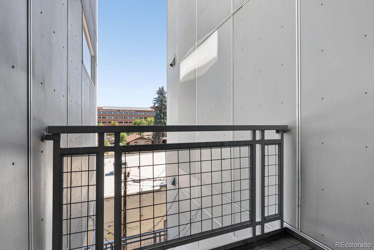 1488 Madison Street Unit: 307